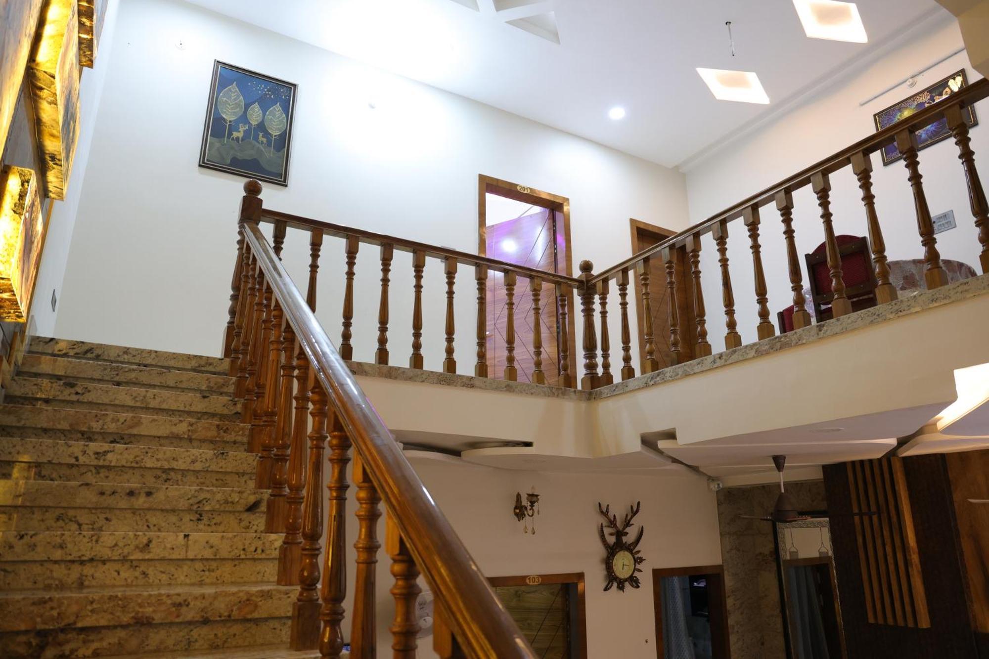 Amritam Palace A Luxury Ac Home Stay Ringas Екстер'єр фото